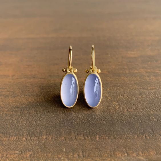 Chic Vintage Lilac Moonstone Earrings