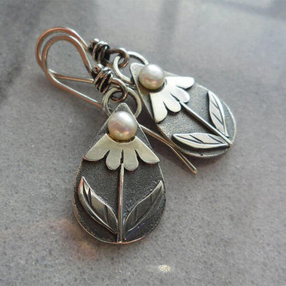 Flower Tear Earrings – Elegant pieces of jewelry for any occasion