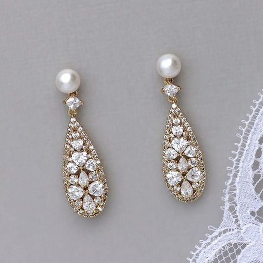 Beautiful Vintage Pearl-Studded Earrings