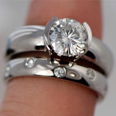 Elegant silver ring with double crystal accents