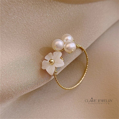 Adjustable Pearl Flower Ring in Gold