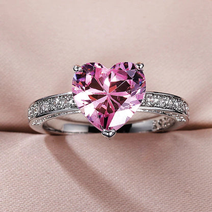 Elegant adjustable heart ring made of high-quality zirconium in radiant silver