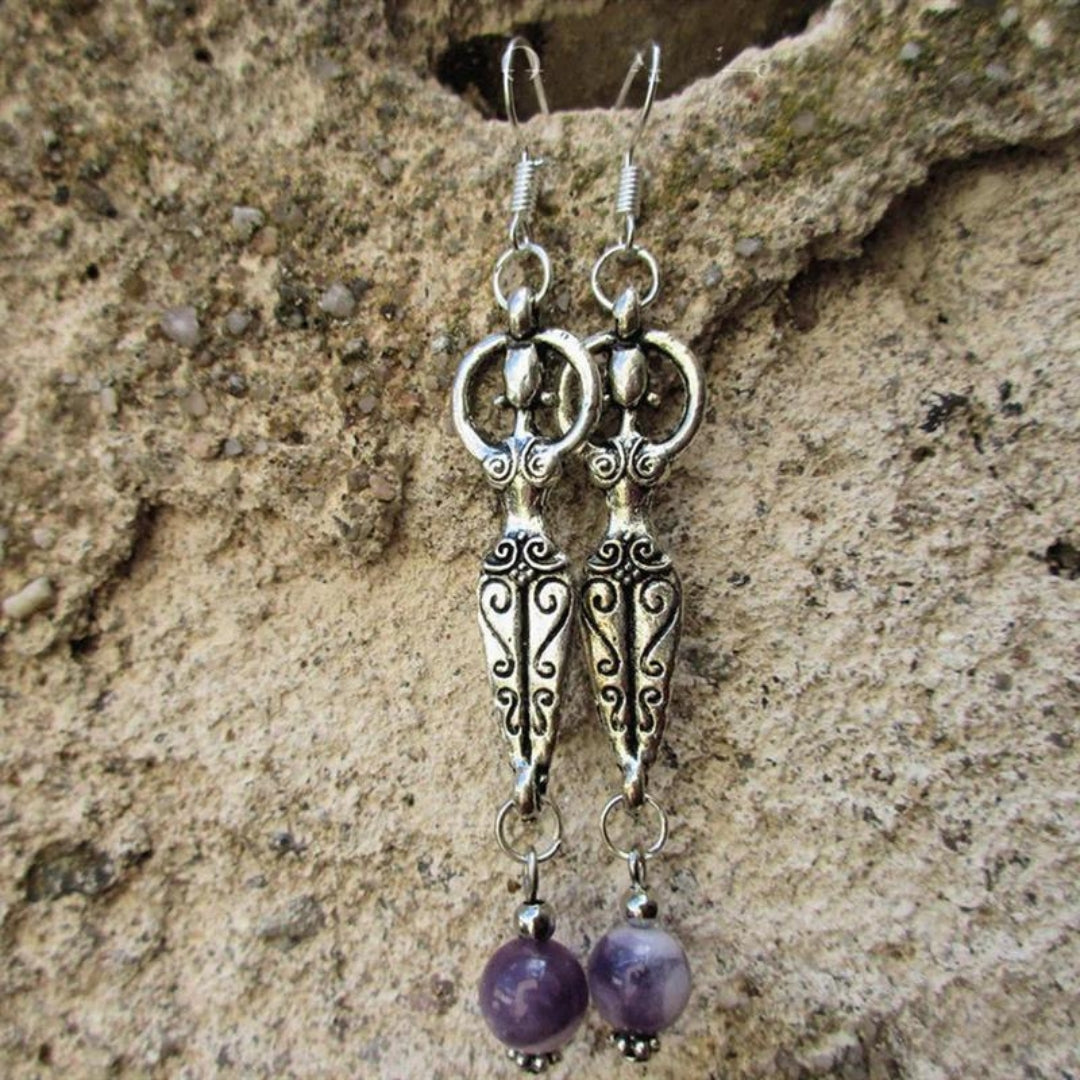 Elegant Vintage Earrings with Sparkling Amethyst in High-Quality Sterling Silver