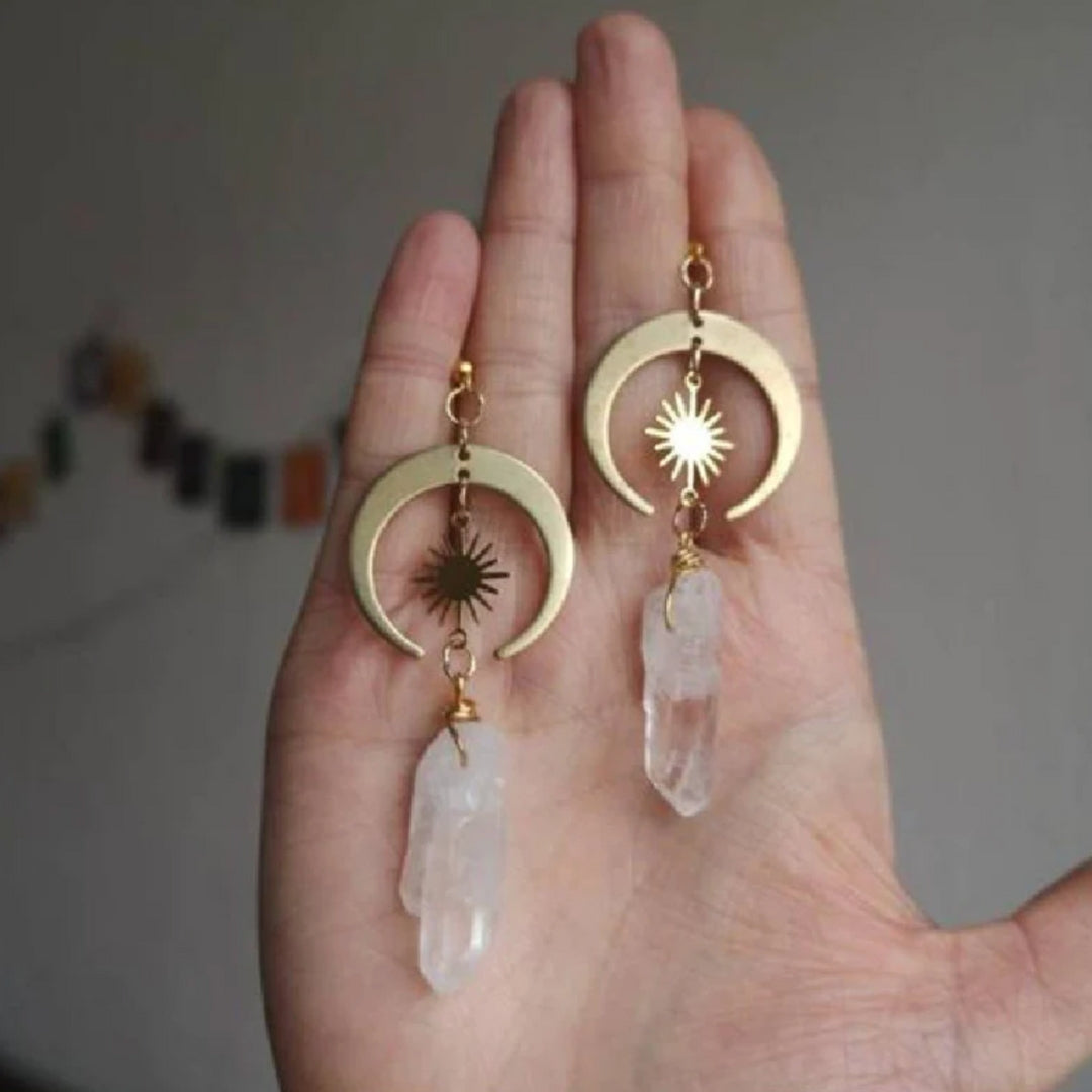 Elegant Boho Quartz Earrings in Noble Gold Design