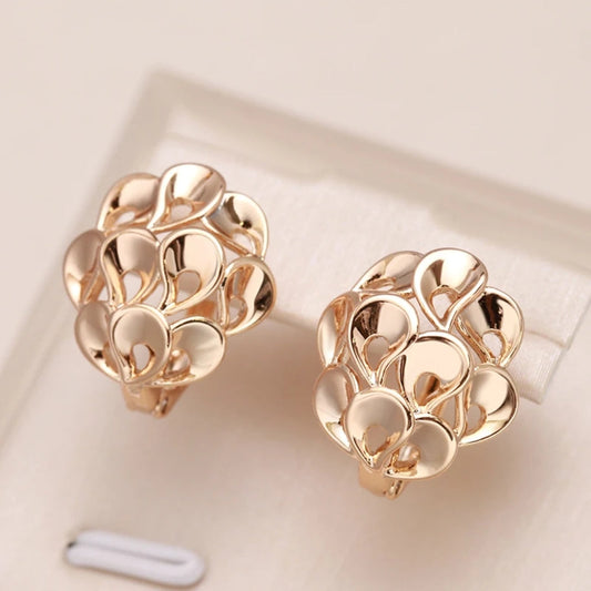 Radiant gold earrings for an elegant appearance