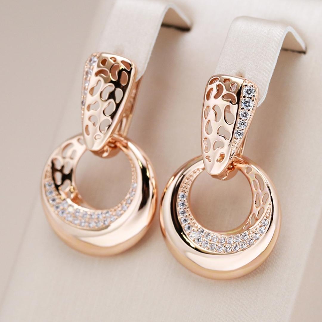 Elegant Gold Earrings in Scale Circle Design