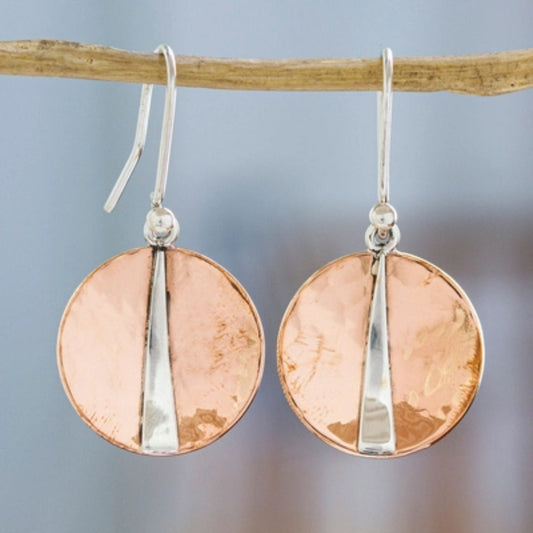 Elegant round earrings made of sterling silver with sparkling vintage rose-cut diamonds