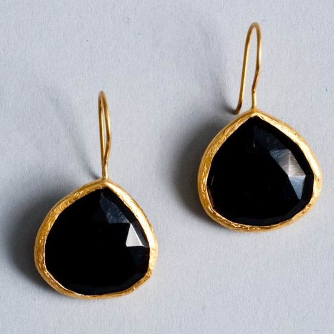 Elegant Vintage Black Stone and Gold Earrings