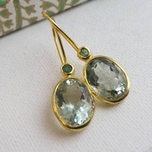 Chic Vintage Olive Glass Gold Earrings