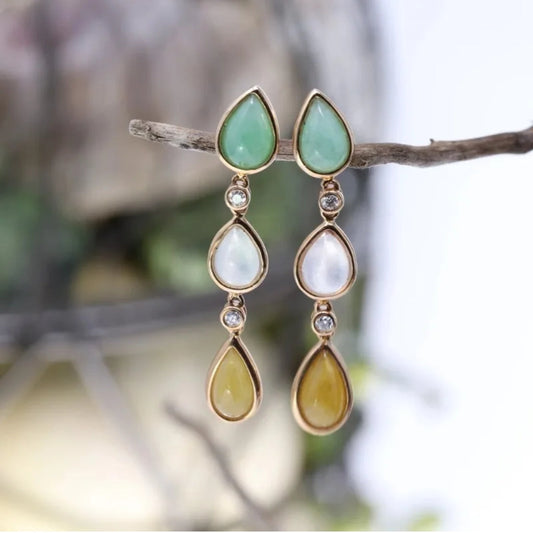 Elegant Vintage Earrings with Shimmering Natural Pendant Stones