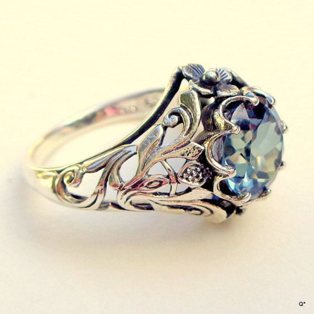 Elegant Vintage Blue Glass and Silver Ring