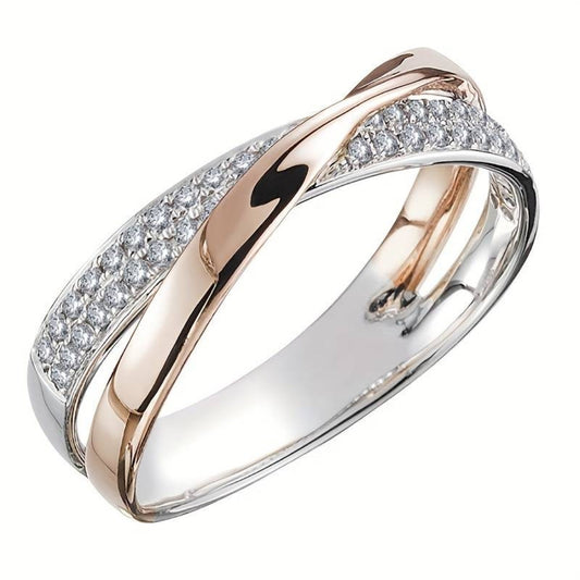 Charming curved ring with sparkling rhinestone