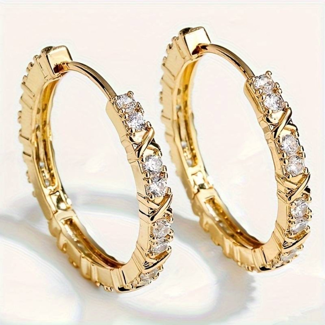 Radiantly beautiful gold-plated earrings for the perfect glamour effect