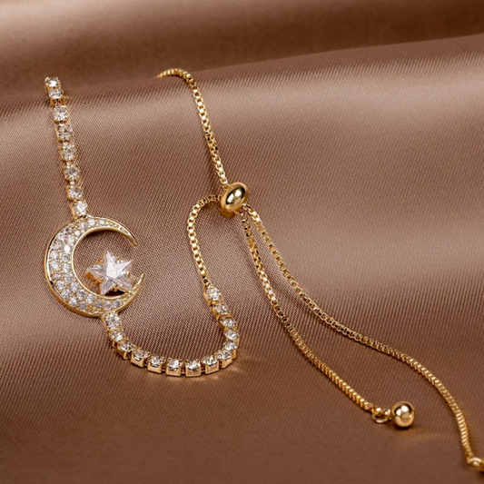 Elegant moon pendant bracelets made of sparkling zirconia and fine gold