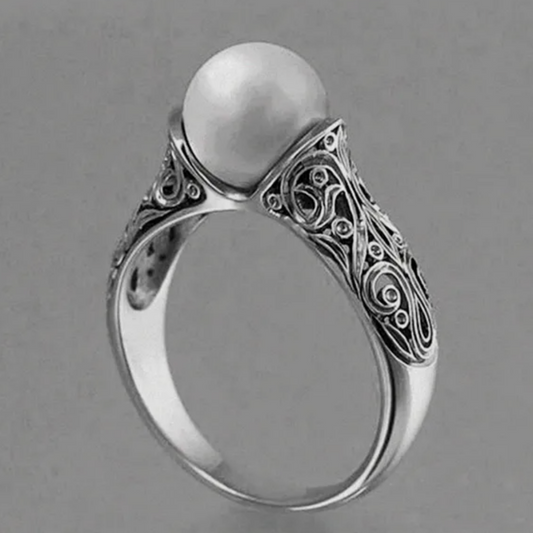 Classic Vintage Silver Ring with Pearl Decoration