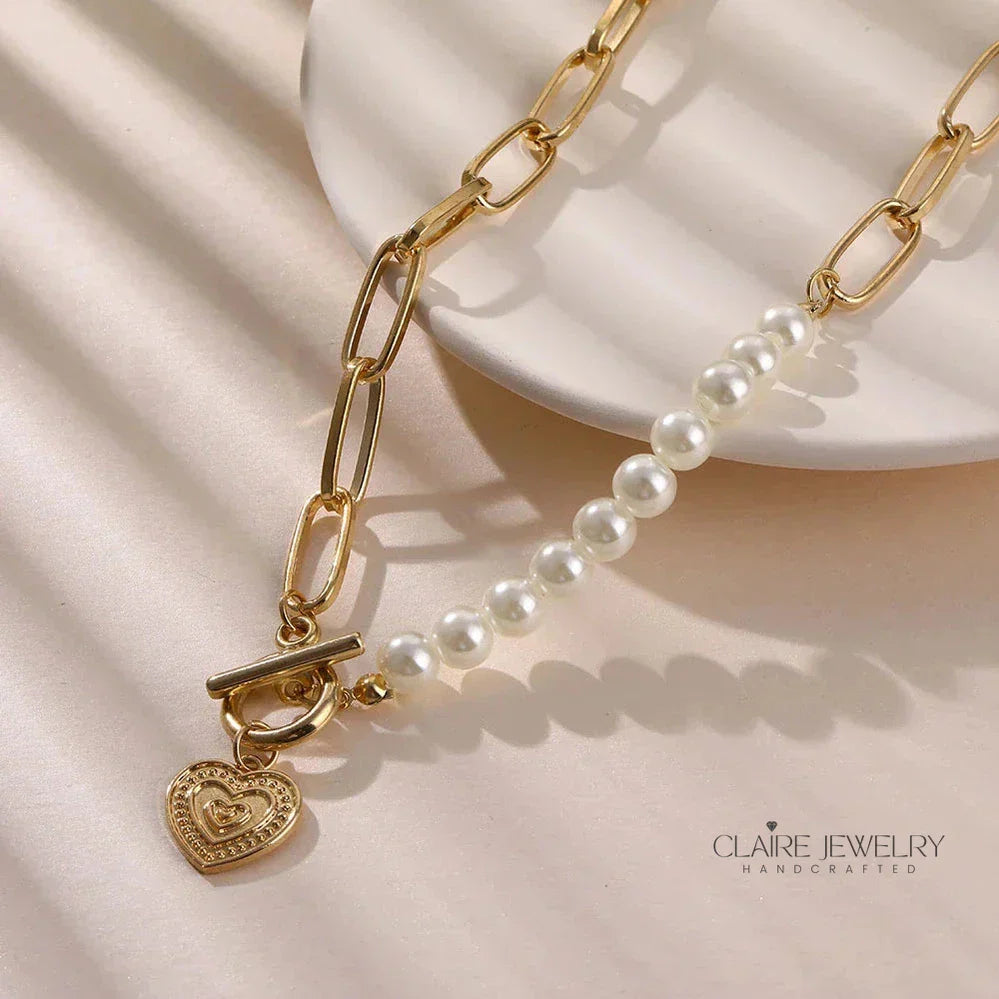 Crossed Heart Pendant with Pearls in Gold