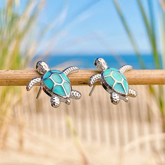 Fascination Sea Turtles: Elegant Earrings Made of Sparkling Opal and High-Quality Silver