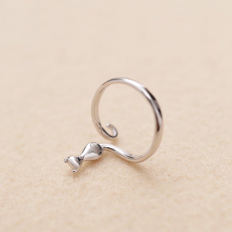 Elegant Silver Cat Ring with Stylish Boots