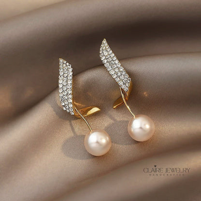 Gold Pearl Earrings