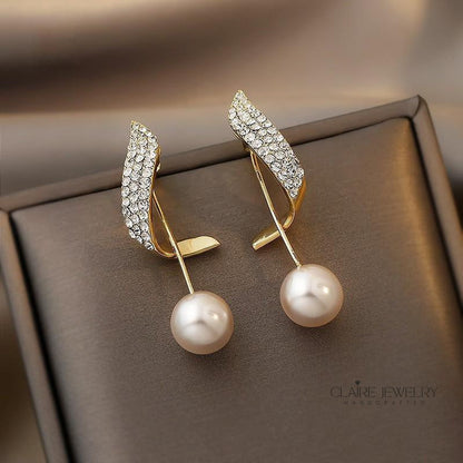 Gold Pearl Earrings