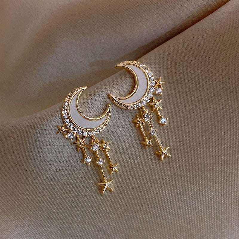 Seductive Earrings in Moonlight Design