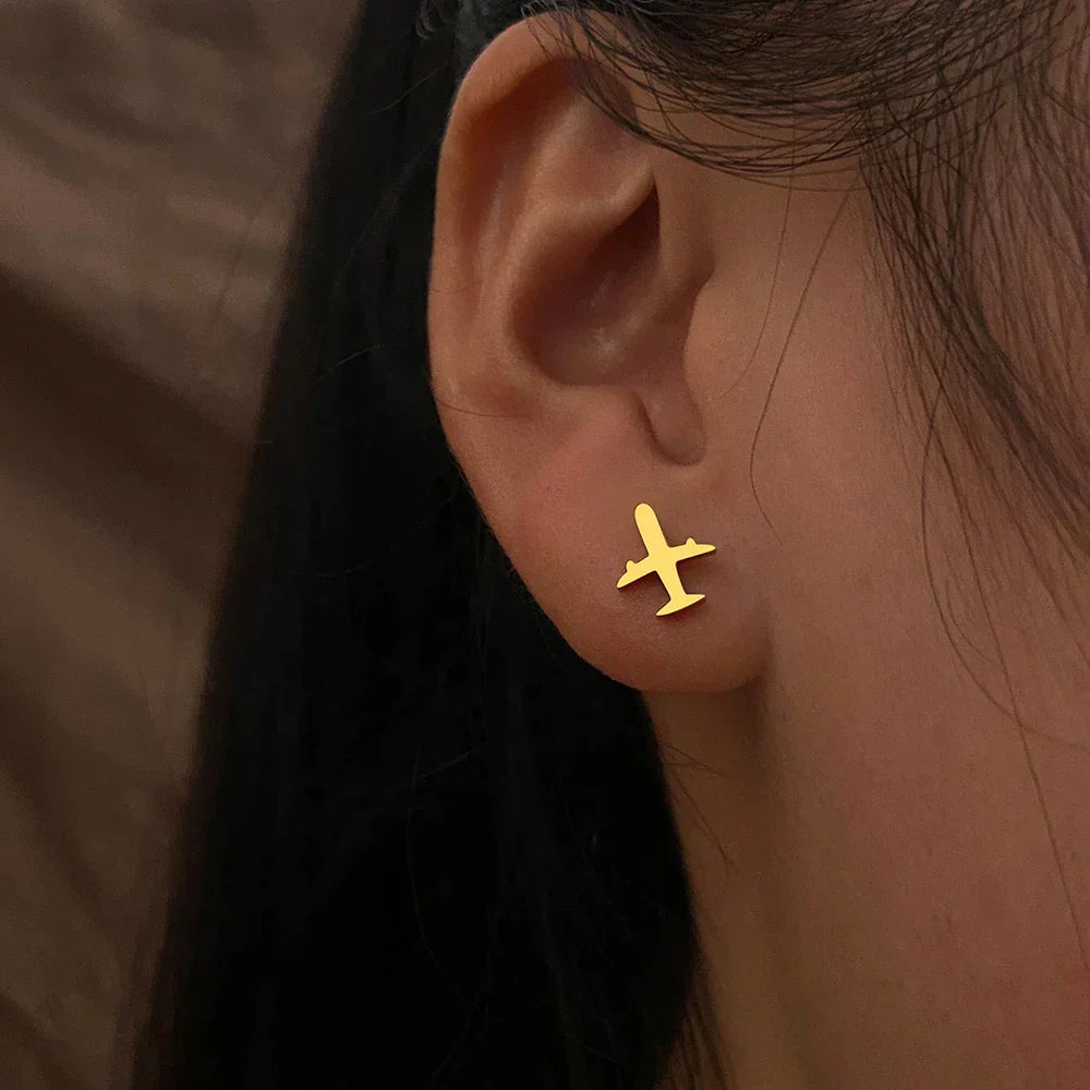 Elegant Golden Airplane Earrings for Travel-Loving Trendsetters