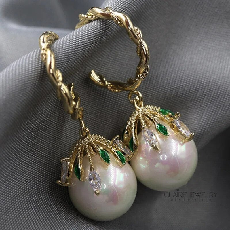 Malia Elegant Pearl Earrings