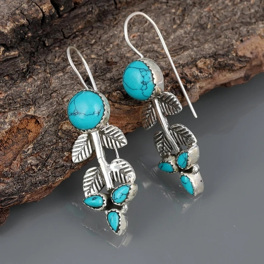 Elegant Boho Earrings in Silver with Radiant Turquoise Stone