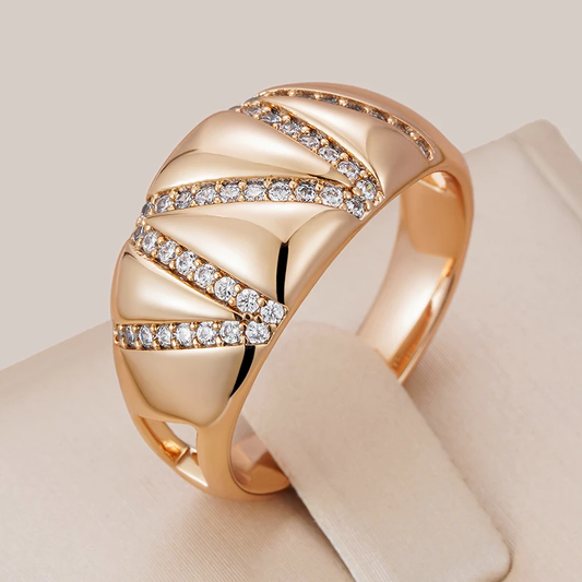 Elegant gold ring with sparkling crystal accents