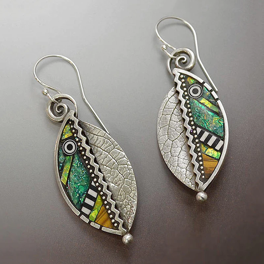 Elegant Boho Earrings with Sparkling Green Crystals in Silver