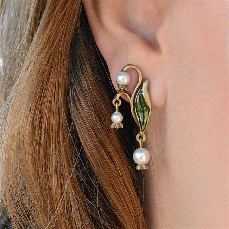 Elegant Boho Earrings made of Colorful Enamel with Timeless Pearl Accents