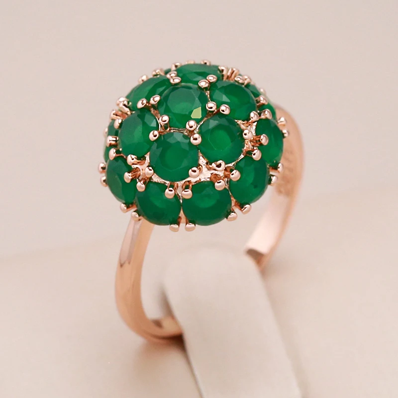 Elegant Green Circle Ring with Sparkling Crystal