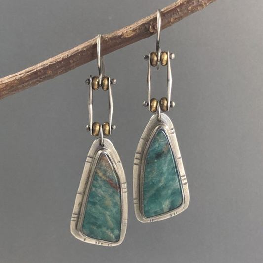 Elegant Vintage Earrings with Shimmering Green Stone, Made of Fine Silver