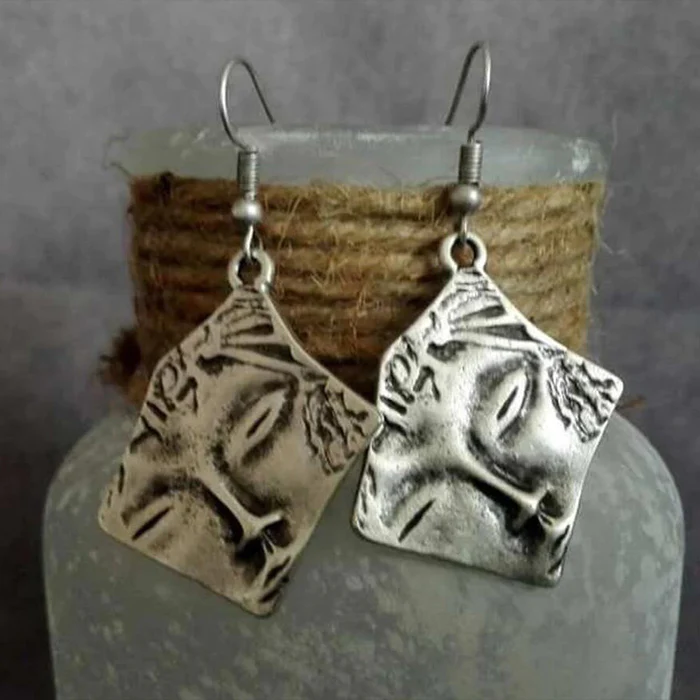 Charming Vintage Silver Earrings