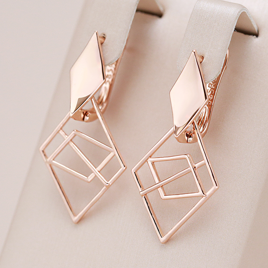 Exquisite Golden Earrings in Elegant Geometric Design