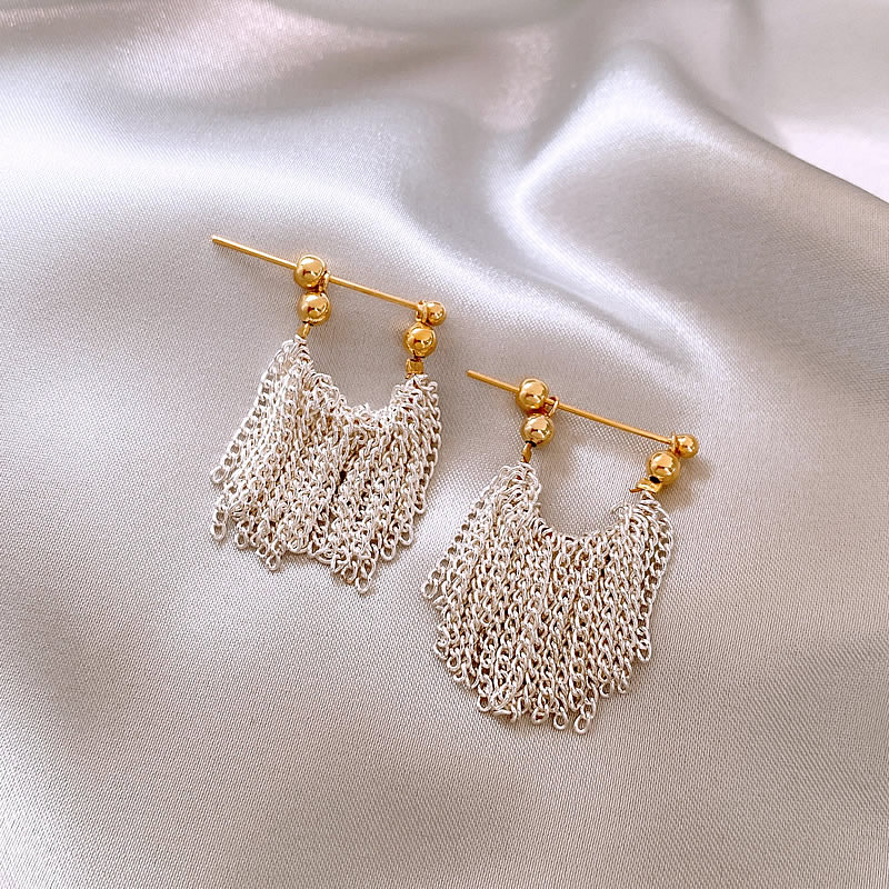 Stylish Glass Curtain Earrings for a Touch of Elegance