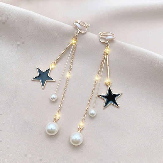 Brilliant Pearl Earrings in Sparkling Star Design