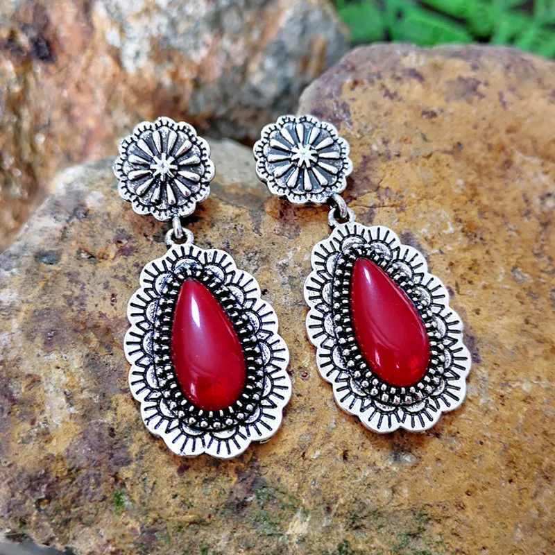 Gemshine: Classic Vintage Earrings with Red Stone