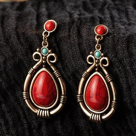 Fascinating Vintage Earrings with Glowing Stone