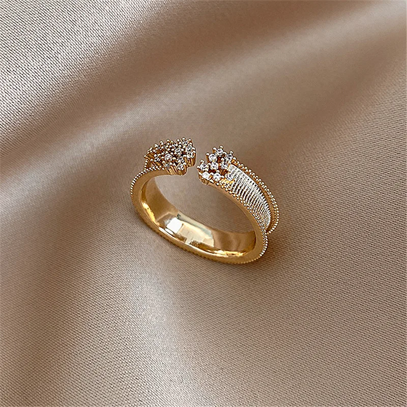 Elegant gold ring with radiant shine