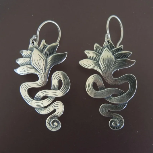 Elegant Vintage Floral Snake Earrings made of High-Quality Sterling Silver