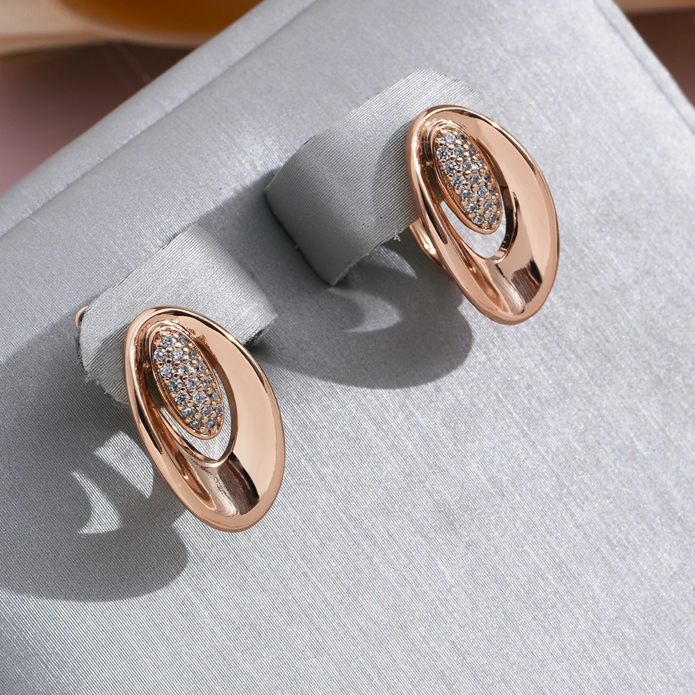 Stylish and trendy hollow gold earrings