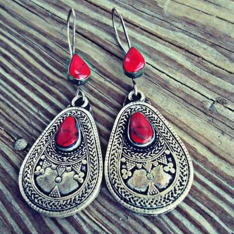 Vintage-Inspired Red Mandala Stud Earrings in Unique Design