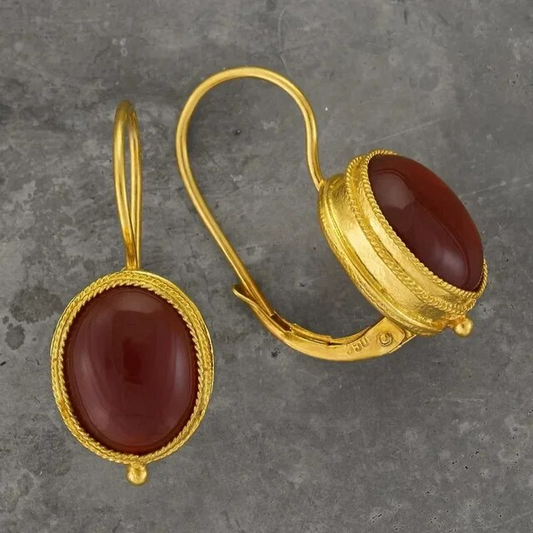 Elegant Vintage Earrings in Noble Red and Gold-Plated Design