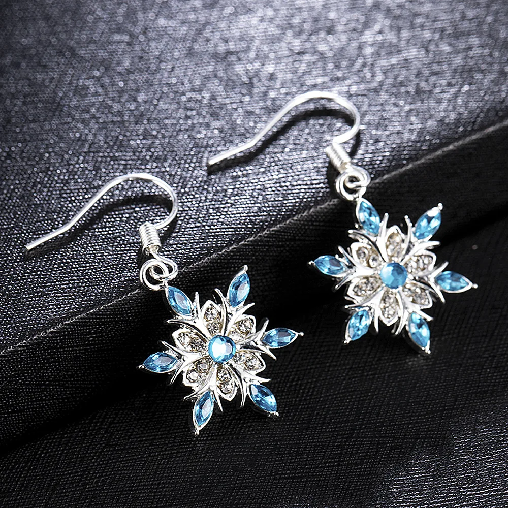 Fascinating Vintage Earrings with Bright Blue Starlight