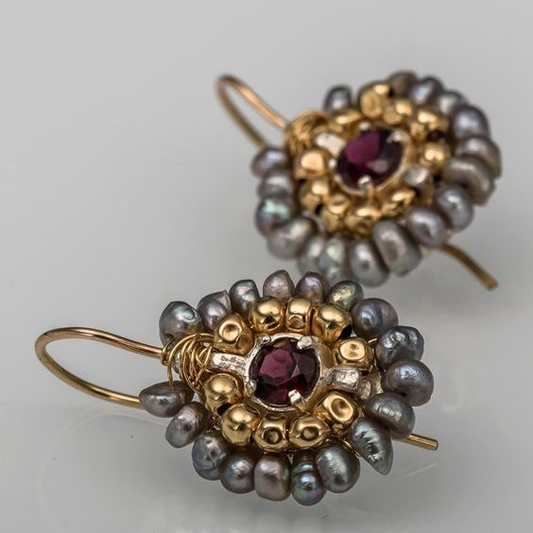 Exquisite Vintage Gold Earrings with Gray Stones