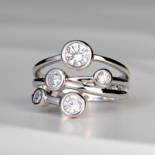 Classic Layered Zirconia Ring in Vintage Style