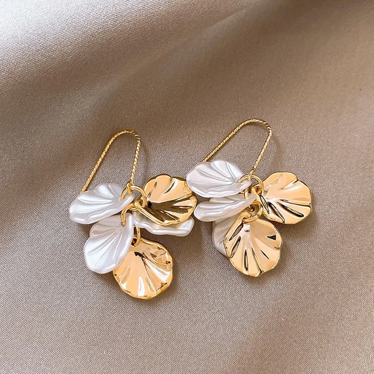 Elegant earrings with stylish white and gold petals