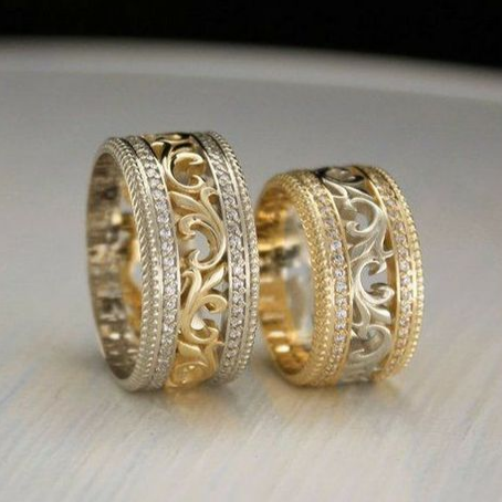 Elegant Vintage Pair Ring in Gold