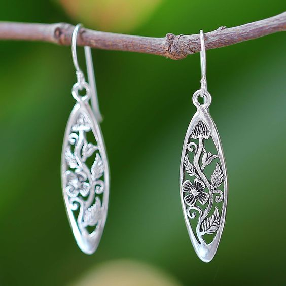 Elegant Vintage Hollow Design Dangle Earrings